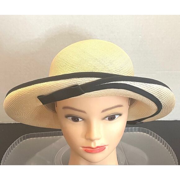 VINTAGE ADOLFO II NEW YORK PARIS STRAW HAT Elegant Cream and Black Women's Hat - Picture 1 of 8